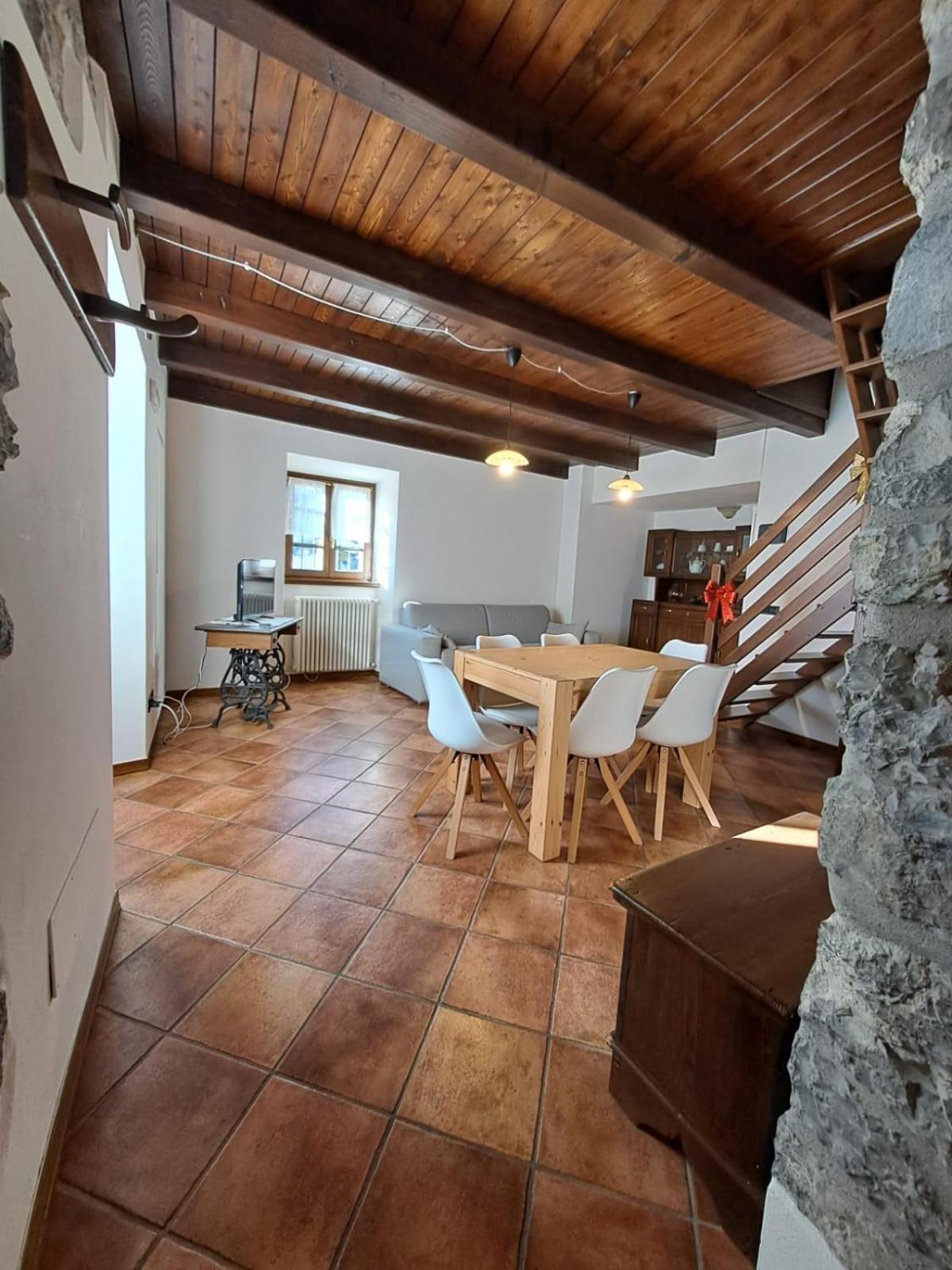 Ca' Baetti L'Antico Borgo Bed and Breakfast Roncola Εξωτερικό φωτογραφία
