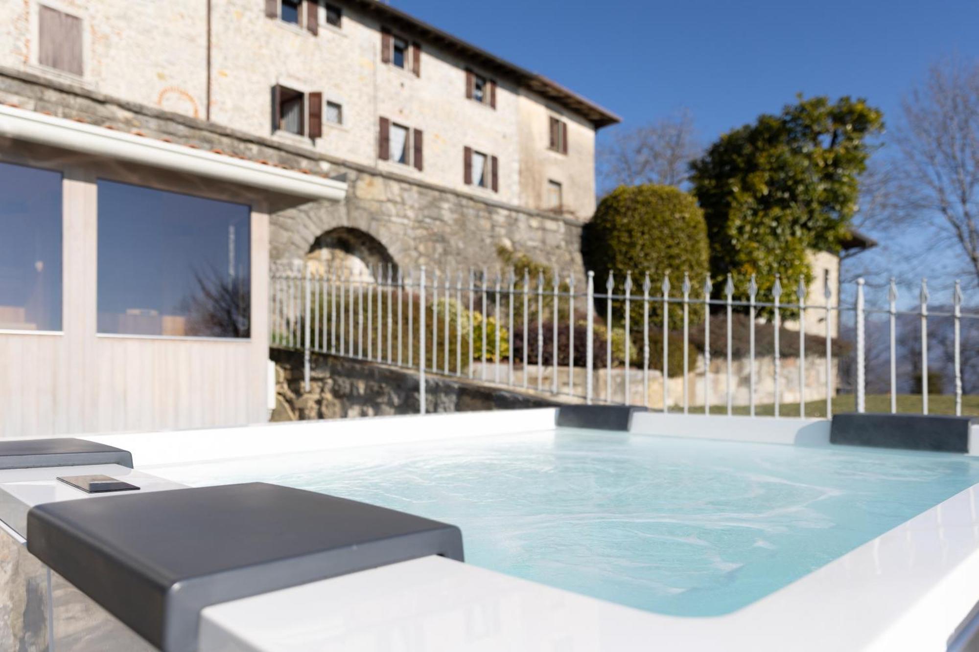 Ca' Baetti L'Antico Borgo Bed and Breakfast Roncola Εξωτερικό φωτογραφία