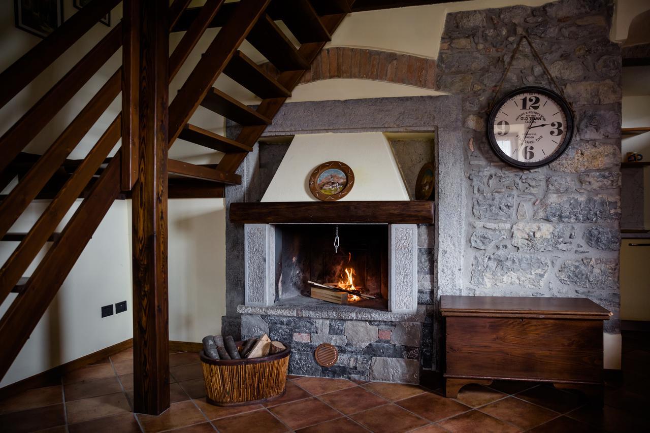 Ca' Baetti L'Antico Borgo Bed and Breakfast Roncola Εξωτερικό φωτογραφία