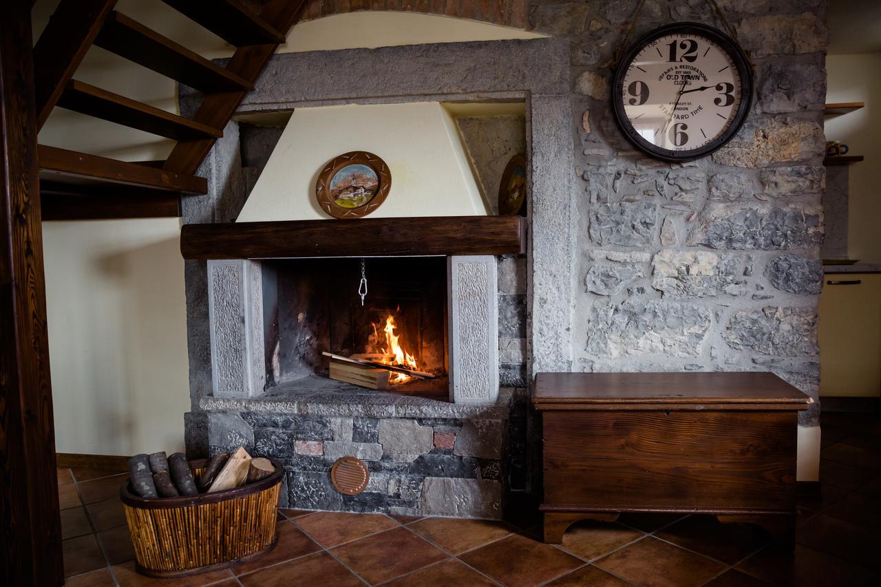 Ca' Baetti L'Antico Borgo Bed and Breakfast Roncola Εξωτερικό φωτογραφία