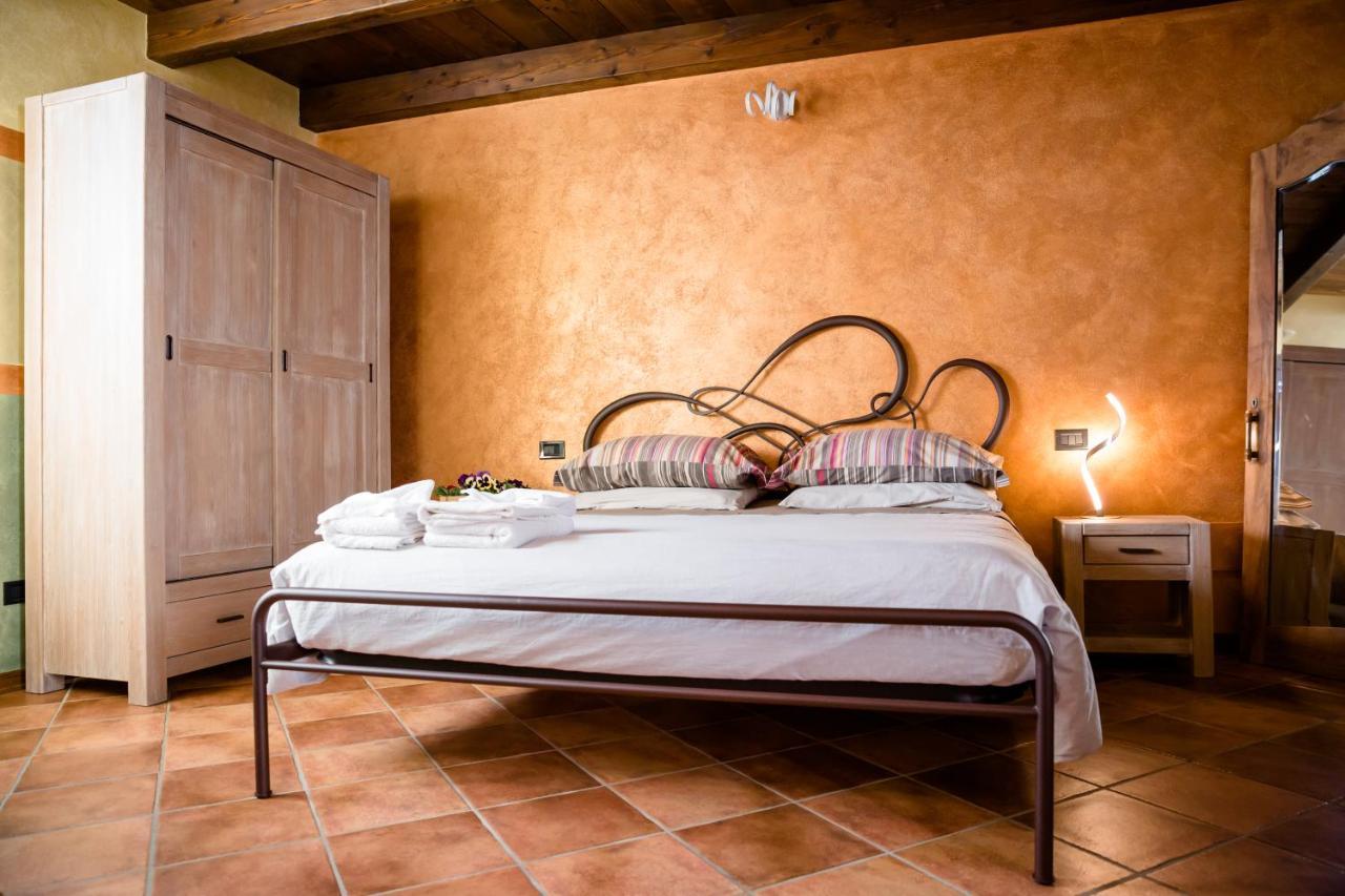 Ca' Baetti L'Antico Borgo Bed and Breakfast Roncola Εξωτερικό φωτογραφία