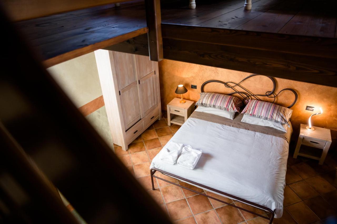 Ca' Baetti L'Antico Borgo Bed and Breakfast Roncola Εξωτερικό φωτογραφία